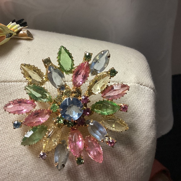 Vintage Juliana style, large, pastel brooch, positively gorgeous - Picture 1 of 9